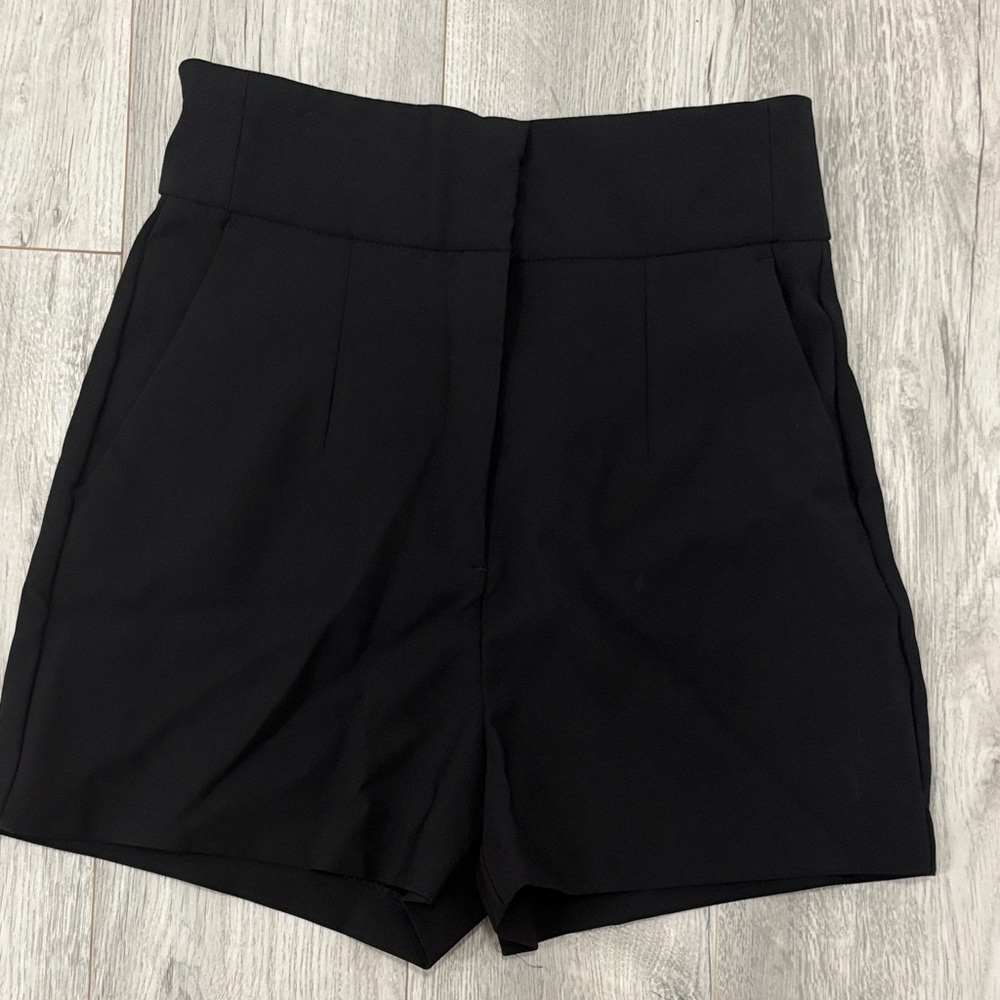 Dynamite Black Shorts - Size Small